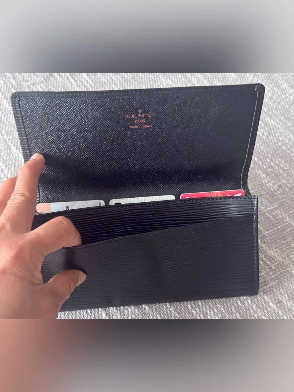 Luis vuitton Epi Leather wallet in Noir